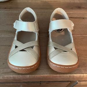 Girls Livie and Luca